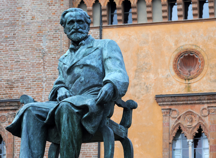 Luigi Secchi, Giuseppe Verdi (1913), bronzo. Busseto